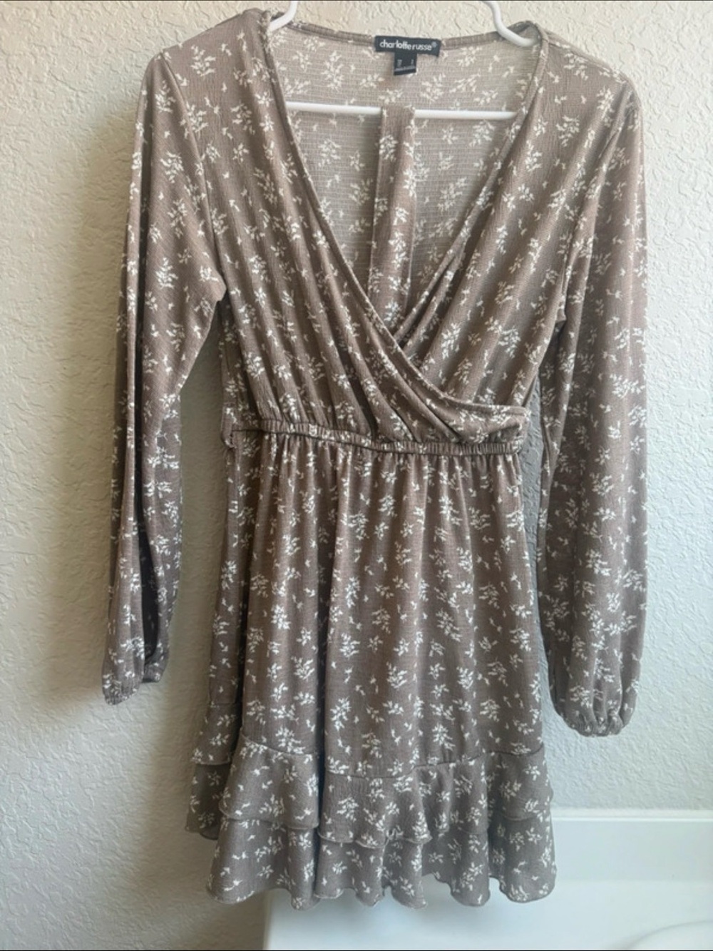 Charlotte Russe Taupe and White Floral Wrap-Front Long Sleeve Dress